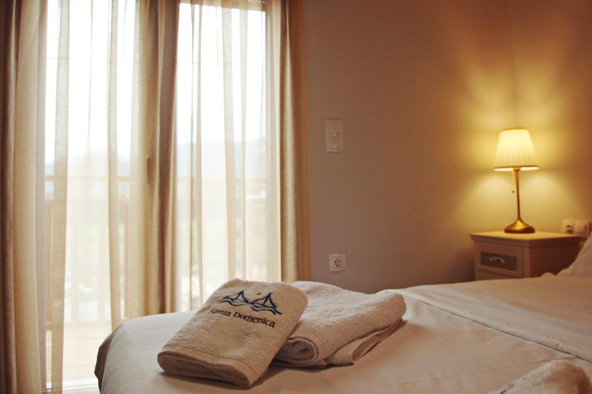 Santa Domenica Nafpaktos - Rooms And Apartments By The Sea Exterior foto